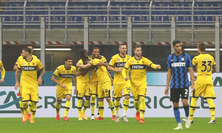 Inter only 2-2 against Parma equal caught in extremis the connection to Milan failed